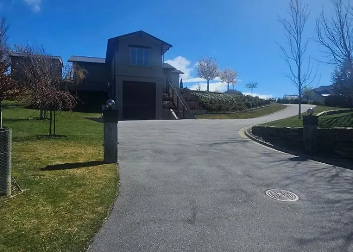 Nestled In Ridgecrest 招待所 瓦纳卡